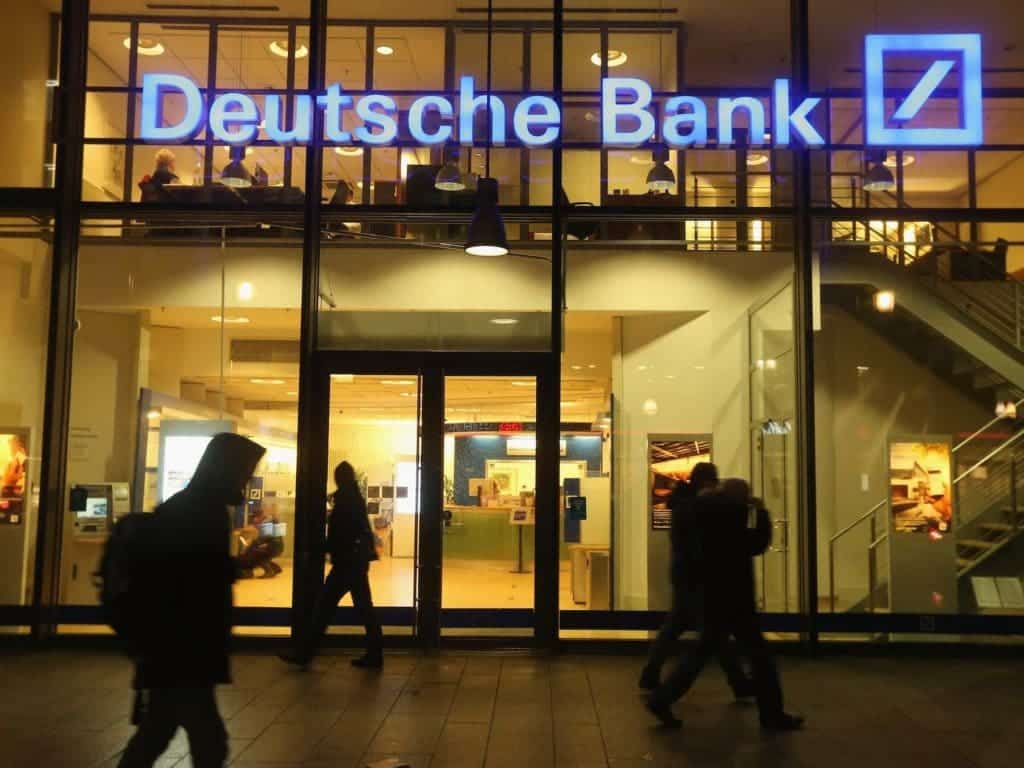 WSJ Says Deutsche Bank Loses 1.6 Billion on a Single Trade Involving Warren Buffett